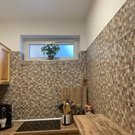 Gombos Maganszallashely 펜션 *