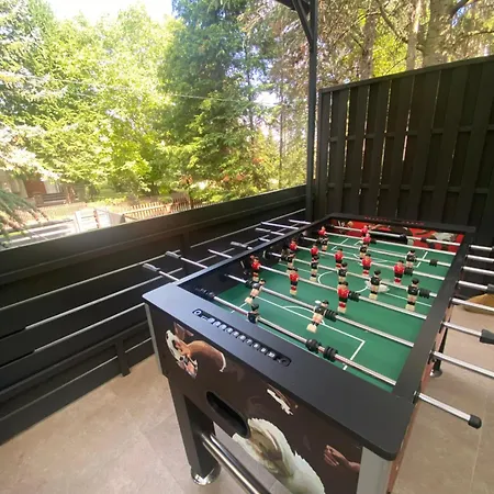 Gombos Maganszallashely 본보야크바세기