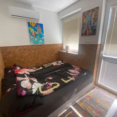 別荘 Gombos Maganszallashely ボニャルツバシュ