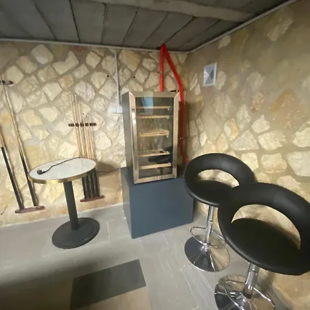 Gombos Maganszallashely Vakantiehuis Vonyarcvashegy
