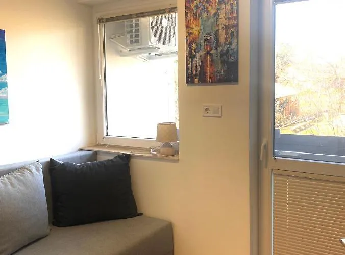 度假居 Gombos Maganszallashely *