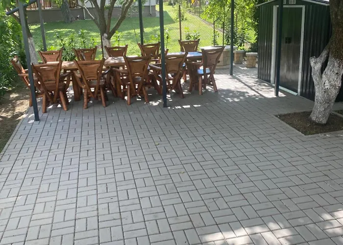 Gombos Maganszallashely * 沃尼奥尔茨沃什海吉