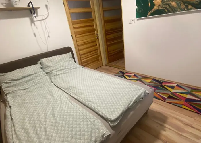 Gombos Maganszallashely * Vonyarcvashegy