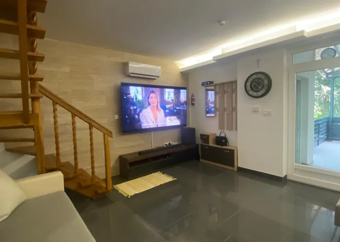 度假居 Gombos Maganszallashely